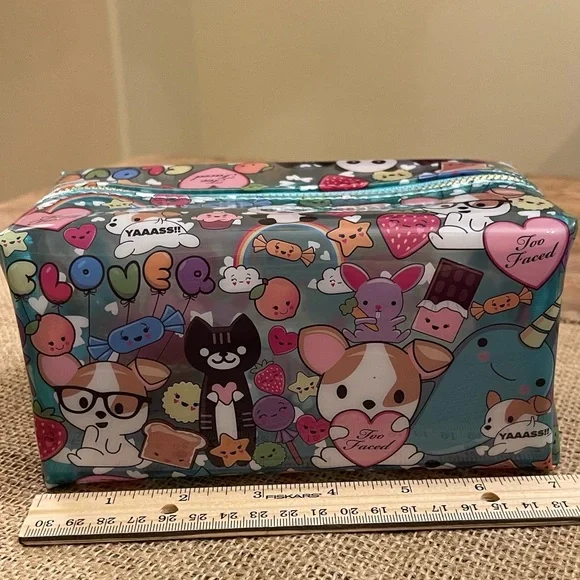 Too Faced makeup pouch - Picture 3 of 7